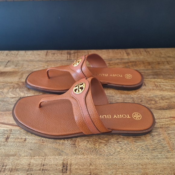 Brand new Tory Burch aged camello leather Carson thong sandals - Picture 6 of 8